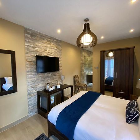 Jacaranda Hotel ฮาราเร ภายนอก รูปภาพ